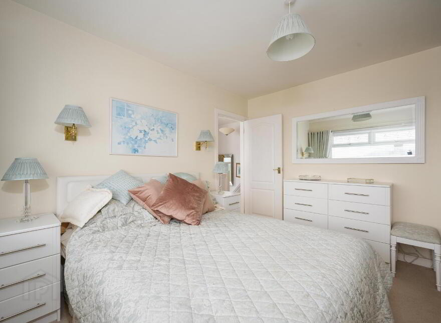 6 Cotswold Avenue, Belfast, BT8 6NA