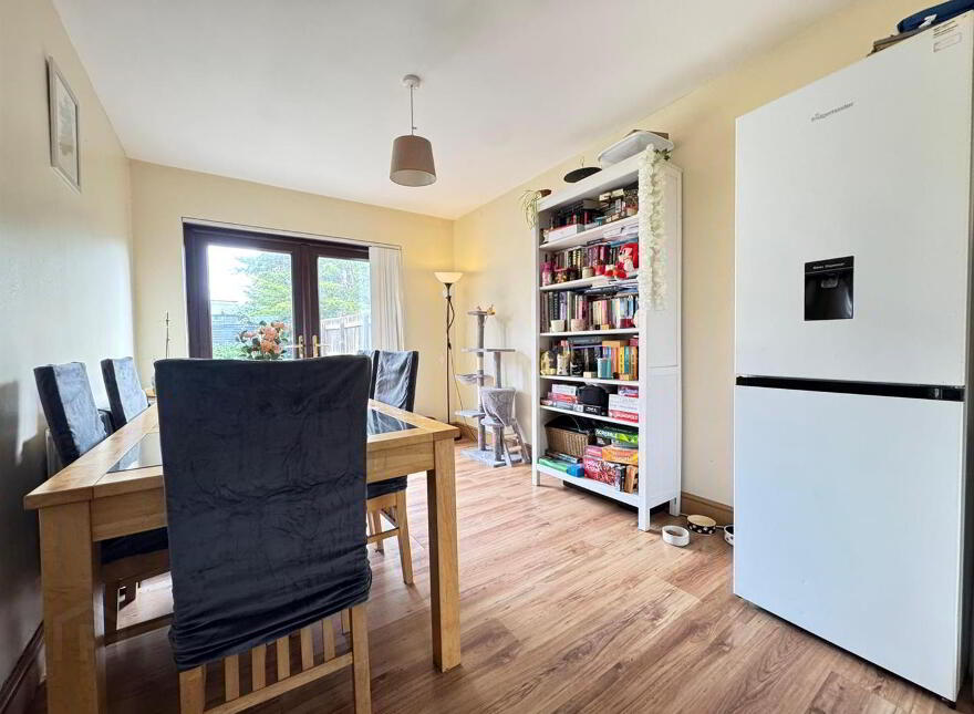 12 Ballyhenry Avenue, Glengormley, Newtownabbey, BT36 5AZ