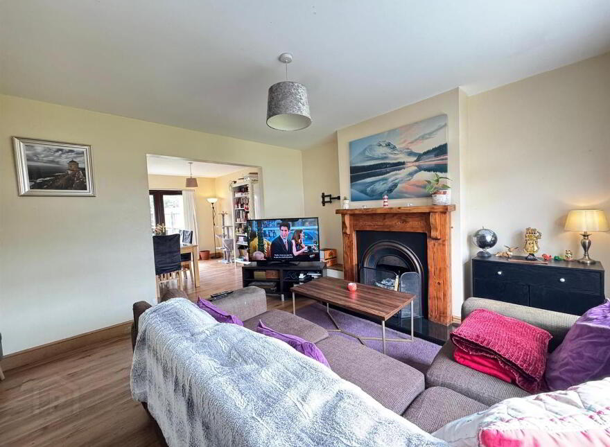12 Ballyhenry Avenue, Glengormley, Newtownabbey, BT36 5AZ