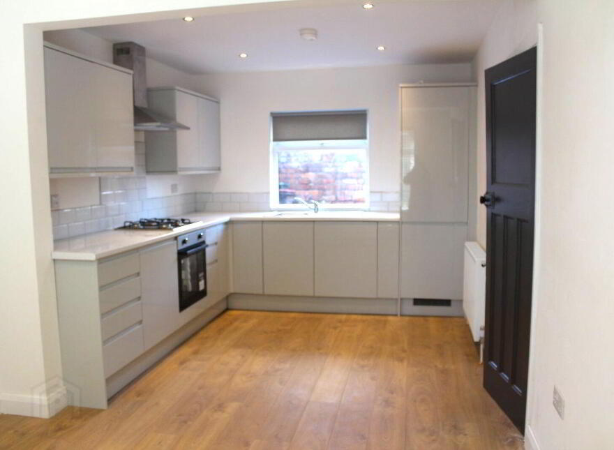 6 Sandbrook Park, Belfast, BT4 1NL