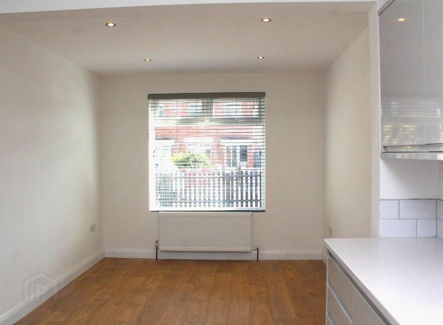 6 Sandbrook Park, Belfast, BT4 1NL