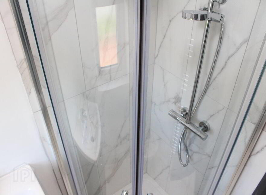 6 Sandbrook Park, Belfast, BT4 1NL