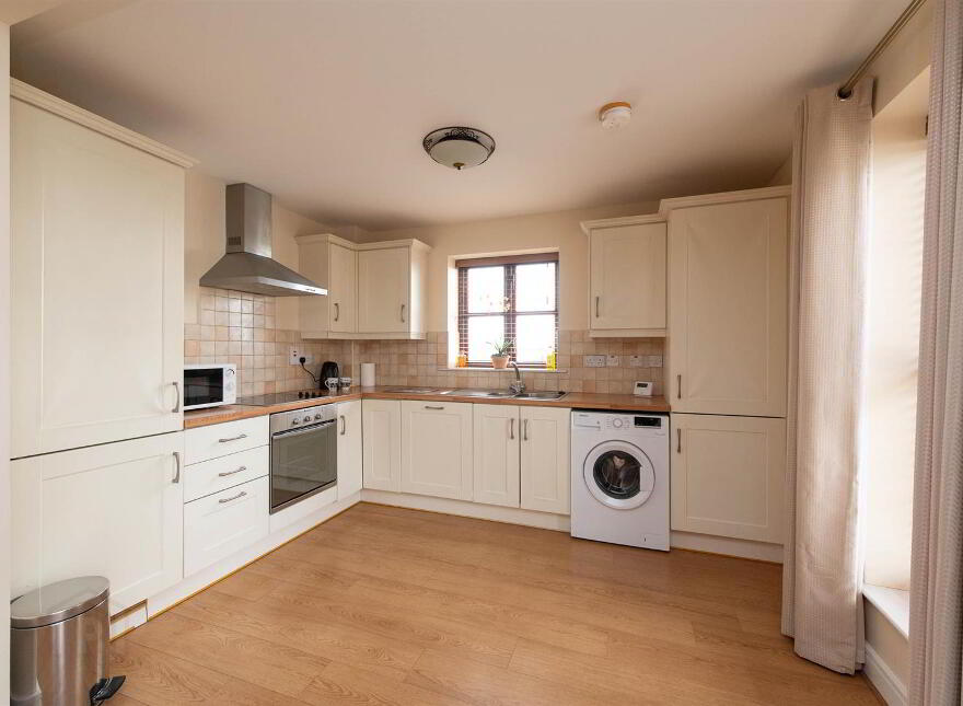 Apt 6, Pinetrees Lodge, Seaforde, BT30 8NB