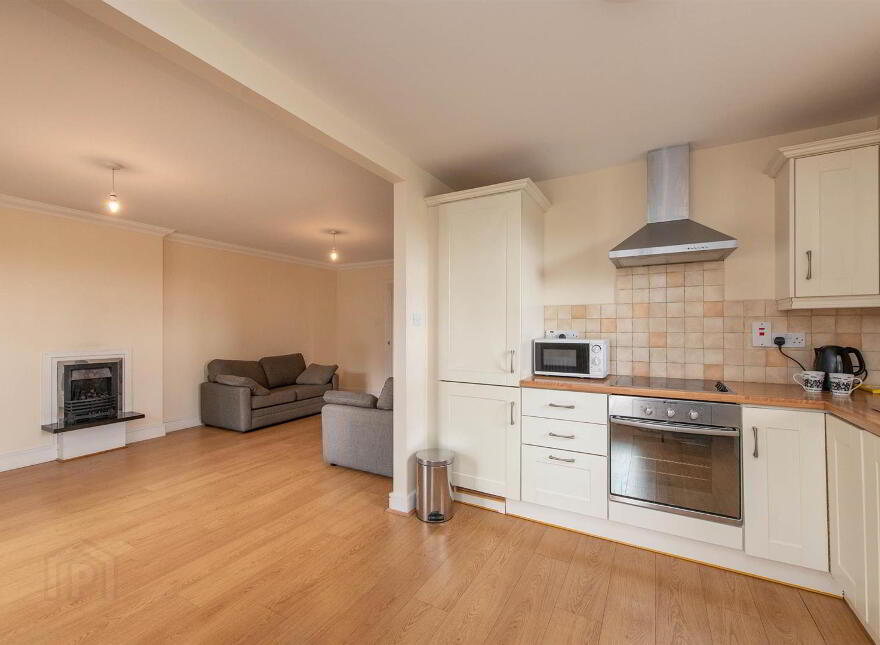 Apt 6, Pinetrees Lodge, Seaforde, BT30 8NB