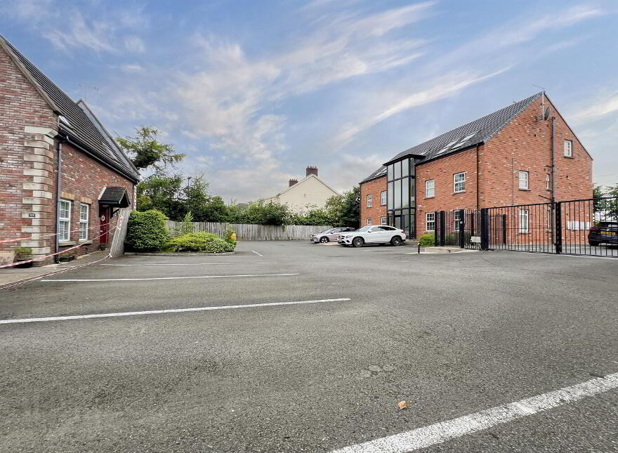 10 Old Church Square, Dundonald, Belfast, BT16 2FD
