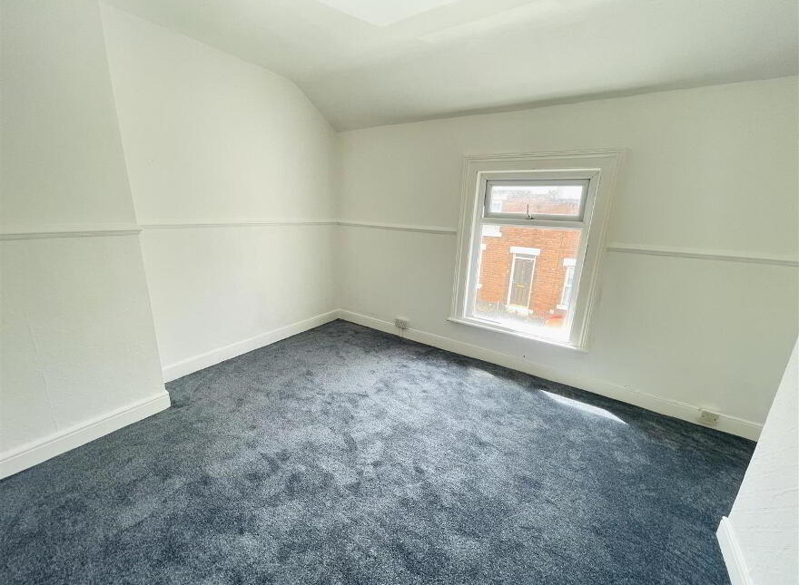 60 Kilburn Street, Belfast, BT12 6JT