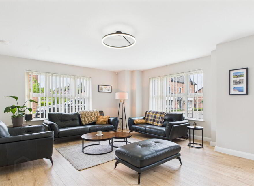 16 Castlehill Wood, Belfast, BT4 3PJ