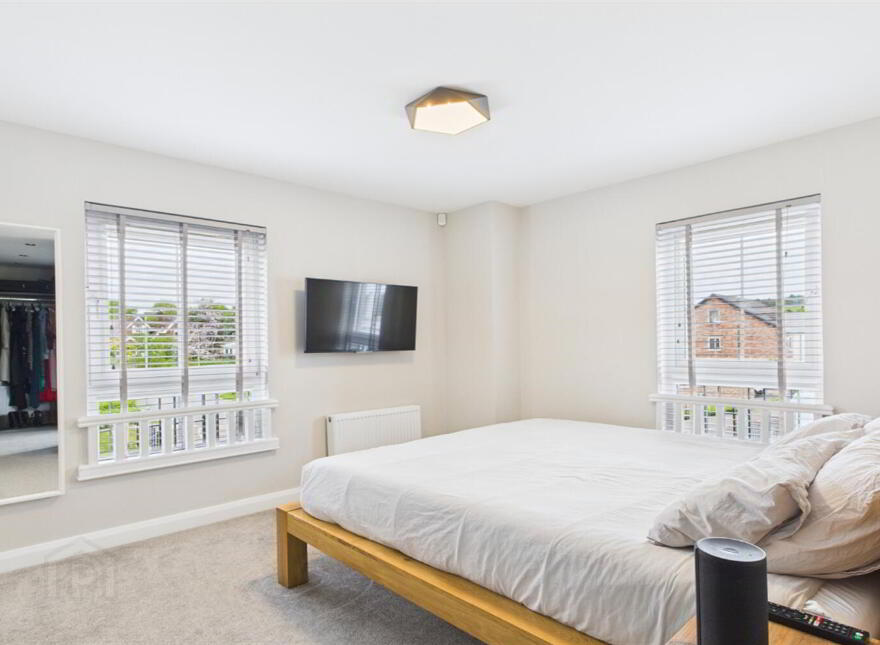 16 Castlehill Wood, Belfast, BT4 3PJ