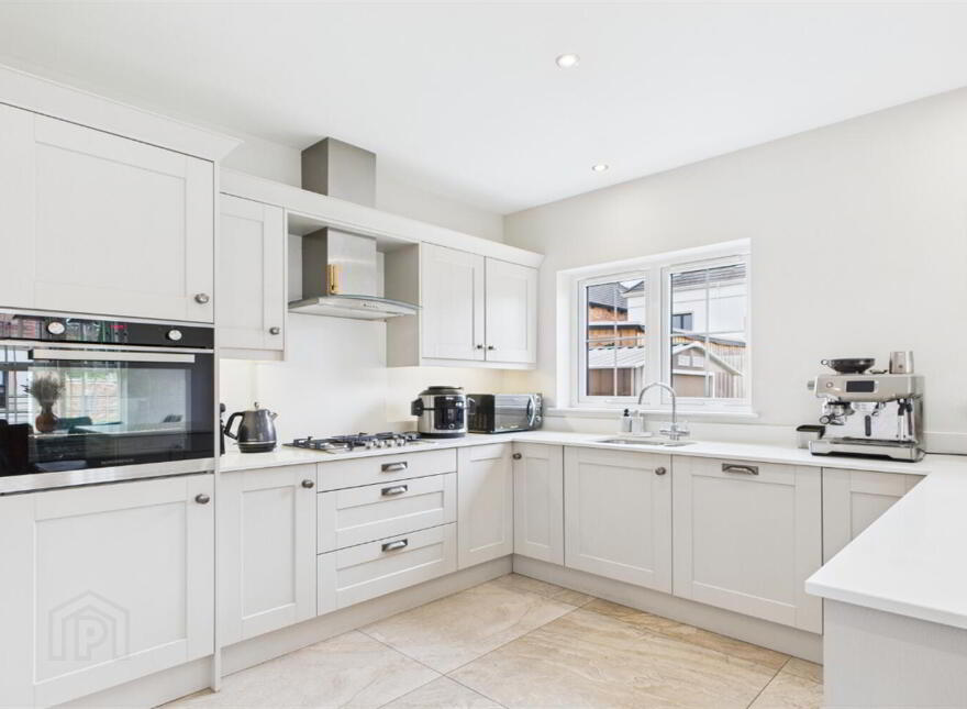 16 Castlehill Wood, Belfast, BT4 3PJ