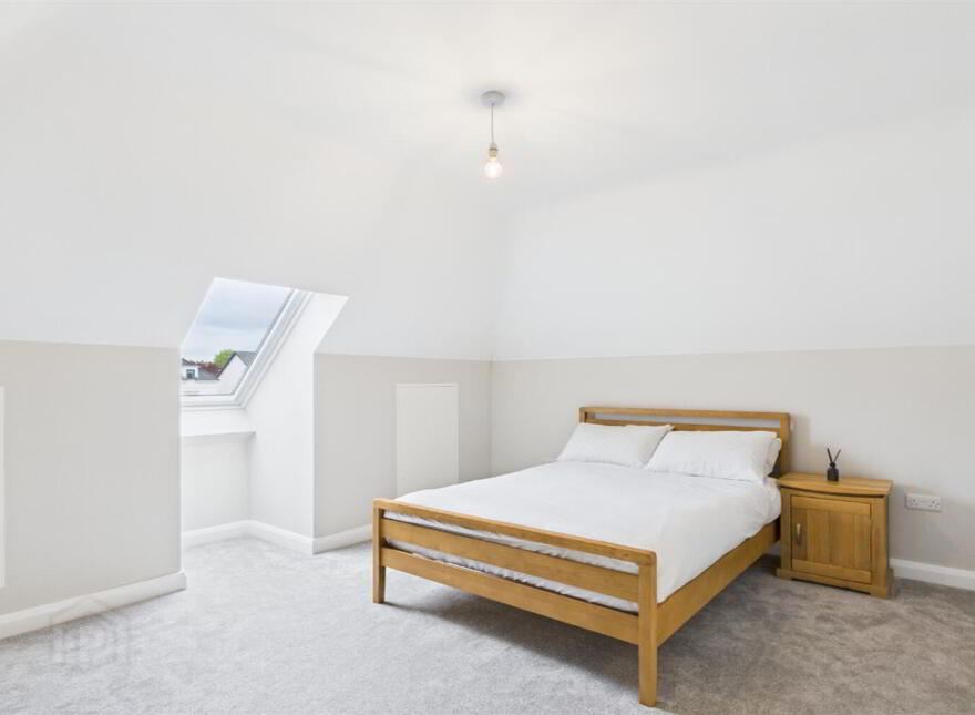 16 Castlehill Wood, Belfast, BT4 3PJ