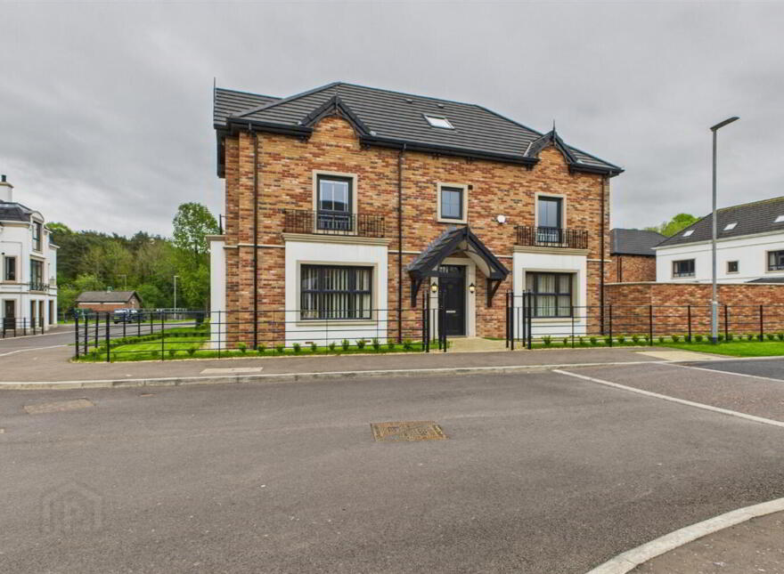 16 Castlehill Wood, Belfast, BT4 3PJ