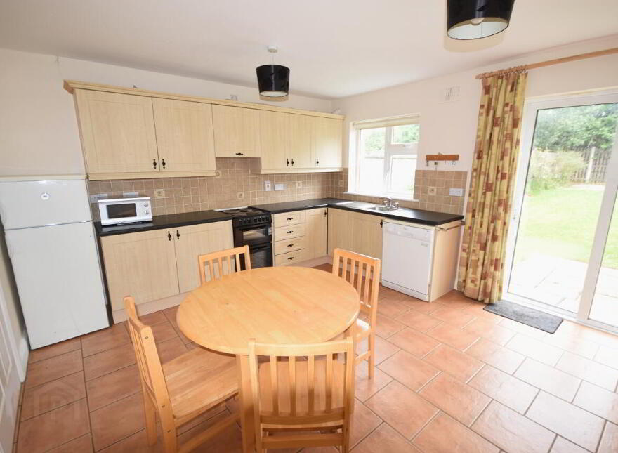 57 Dromin Green, Ballygologue Rd, Listowel, V31W821