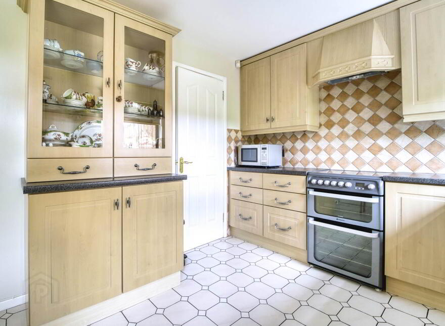 46 Glenwood Court, Lisburn, BT28 3UD