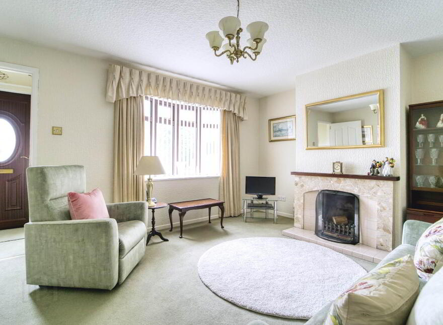46 Glenwood Court, Lisburn, BT28 3UD