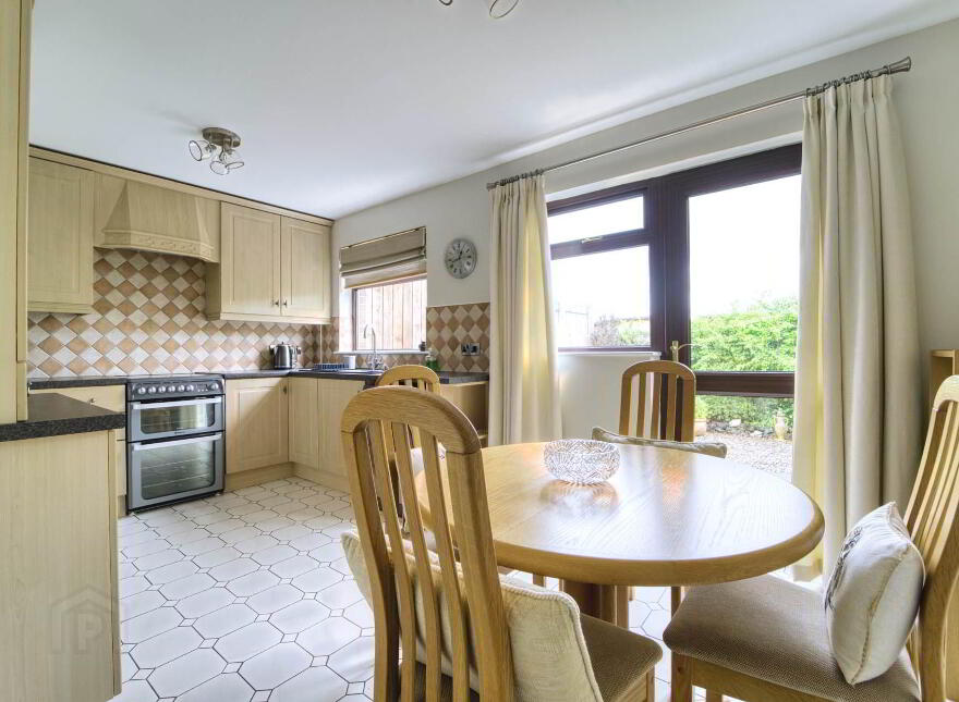46 Glenwood Court, Lisburn, BT28 3UD