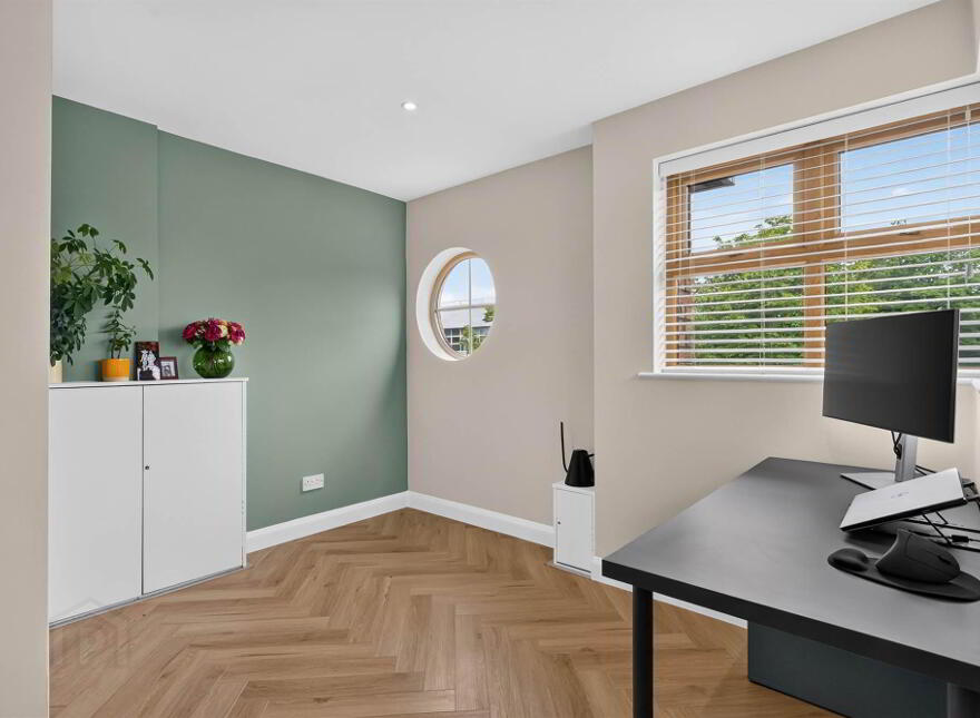 41 Forest Grove, Newtownbreda Road, Belfast, BT8 6AR