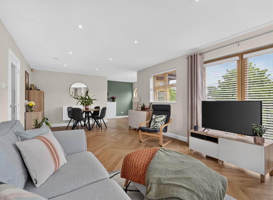 41 Forest Grove, Newtownbreda Road, Belfast, BT8 6AR