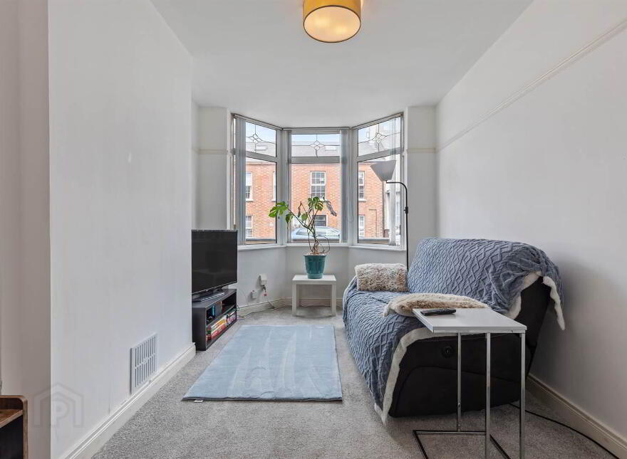 61 Downshire Road, Holywood, BT18 9LX