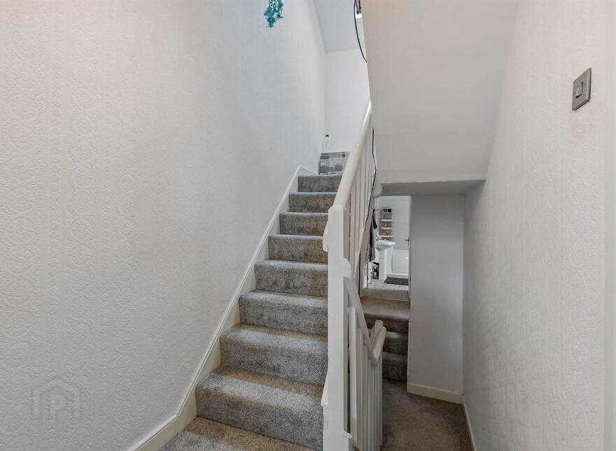 61 Downshire Road, Holywood, BT18 9LX