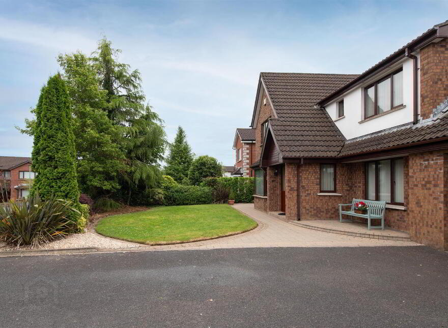 66 The Rowans, Banbridge, BT32 4DQ