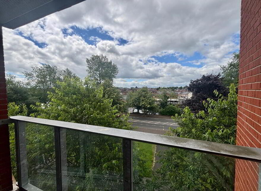 The Oar, Annadale Crescent, Belfast, BT7 3NB