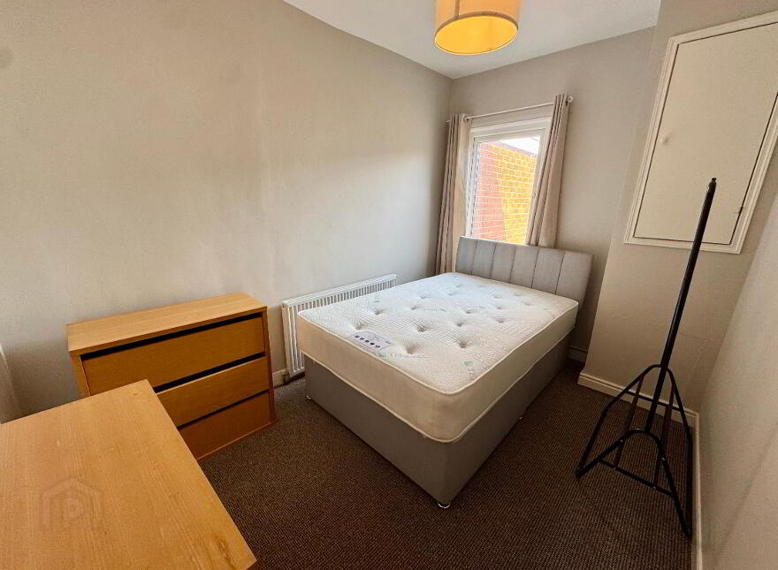 17 Ardenlee Drive, Belfast, BT6 8QL
