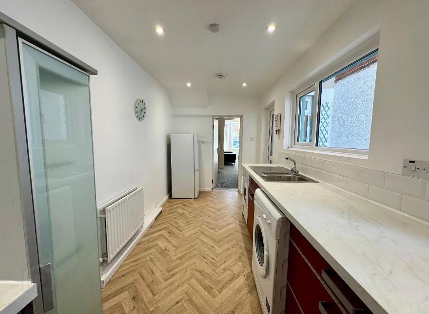 17 Ardenlee Drive, Belfast, BT6 8QL