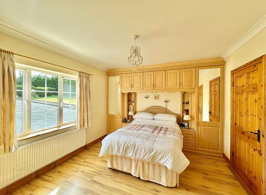 Tiernahinch Near, Clones, H23EA47