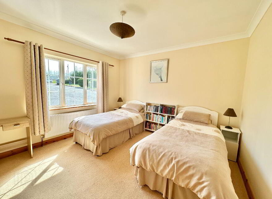 Tiernahinch Near, Clones, H23EA47