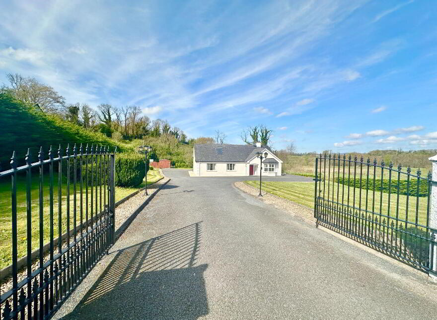 Tiernahinch Near, Clones, H23EA47