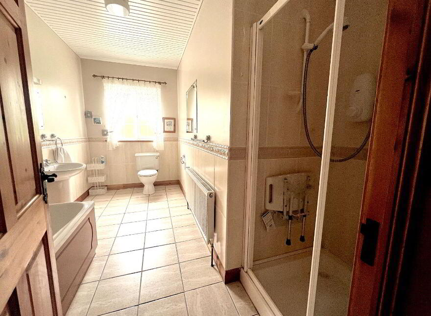 Tiernahinch Near, Clones, H23EA47
