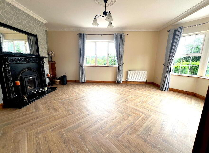 Tiernahinch Near, Clones, H23EA47