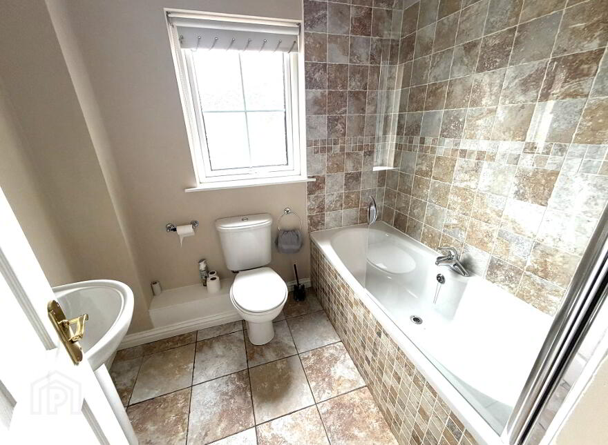 28 Galgorm Court, Ballymena, BT42 1GY