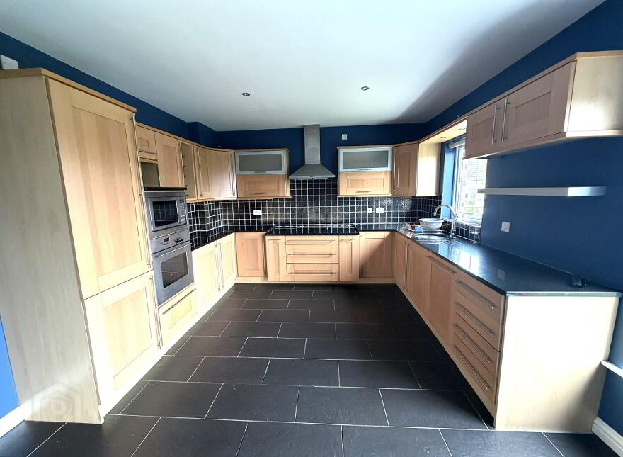 28 Galgorm Court, Ballymena, BT42 1GY