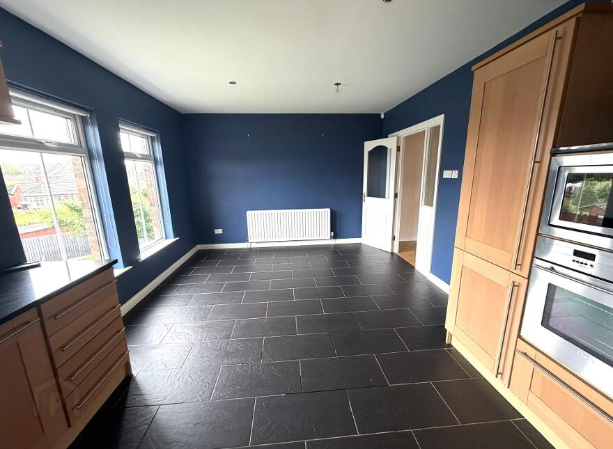 28 Galgorm Court, Ballymena, BT42 1GY