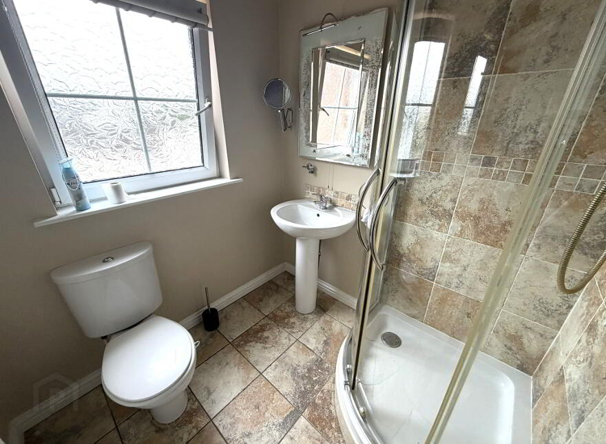 28 Galgorm Court, Ballymena, BT42 1GY