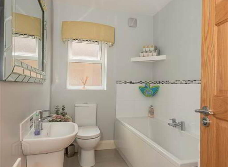 Apt 1, 201 Holywood Road, Belfast, BT4 2DG