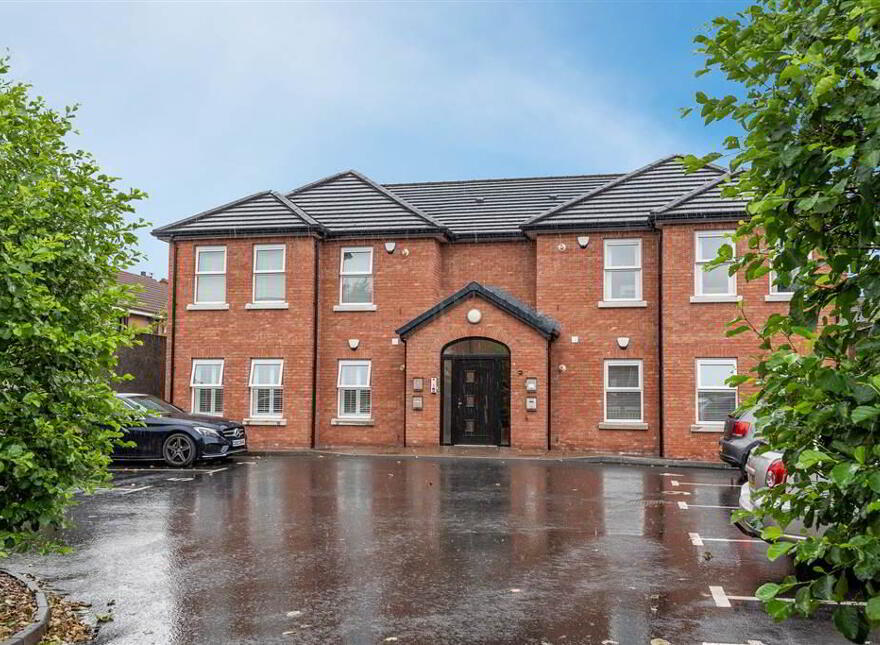 Apt 1, 201 Holywood Road, Belfast, BT4 2DG photo
