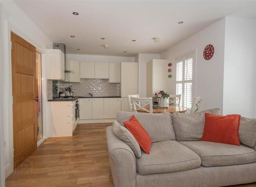 Apt 1, 201 Holywood Road, Belfast, BT4 2DG
