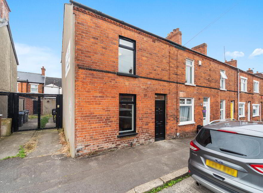 61 Raby Street, Ormeau, Belfast, BT7 2GY photo