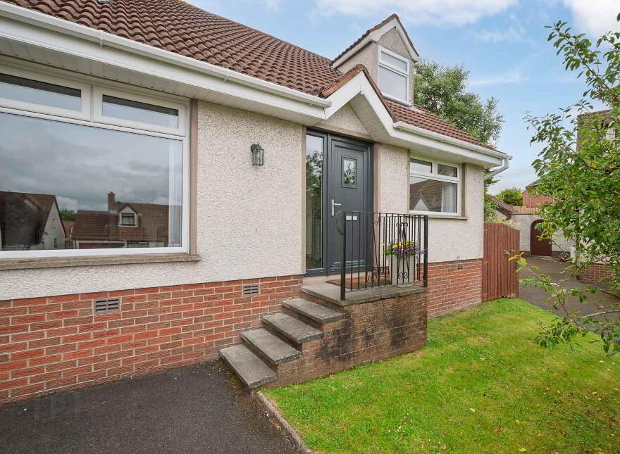 22 Irvine Park, Bangor, BT19 7XR