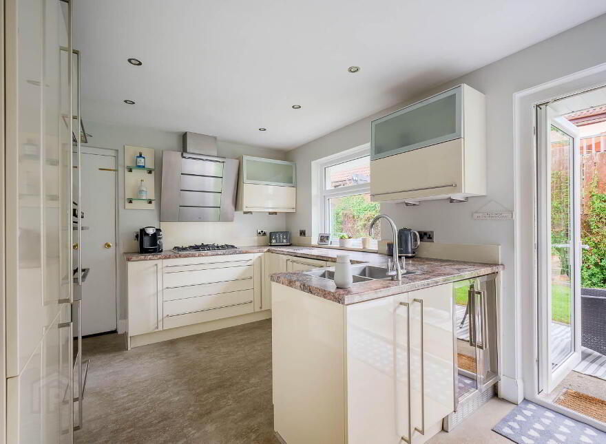 22 Irvine Park, Bangor, BT19 7XR