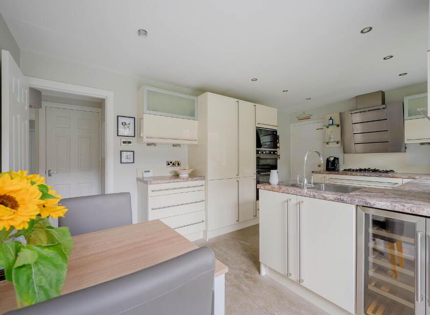 22 Irvine Park, Bangor, BT19 7XR