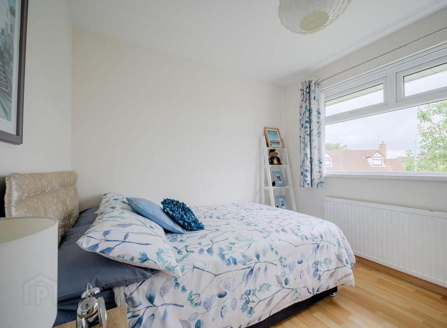 22 Irvine Park, Bangor, BT19 7XR
