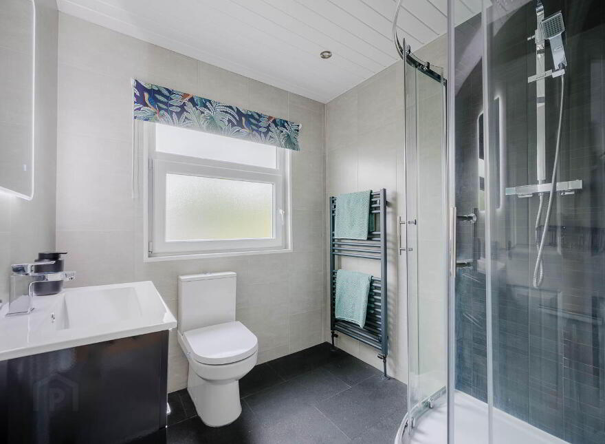22 Irvine Park, Bangor, BT19 7XR