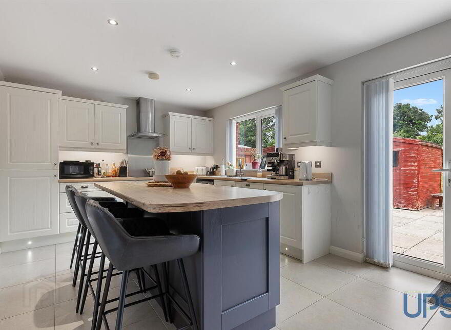 2 Old School Mews, Glenavy, BT29 4BG