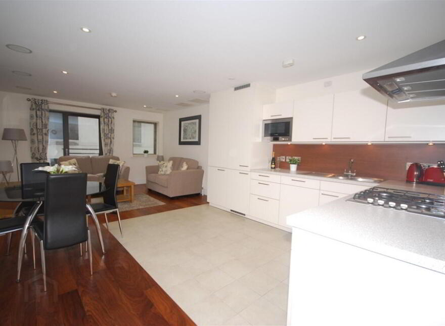 57 Custom House Residence, Belfast, BT1 3EY