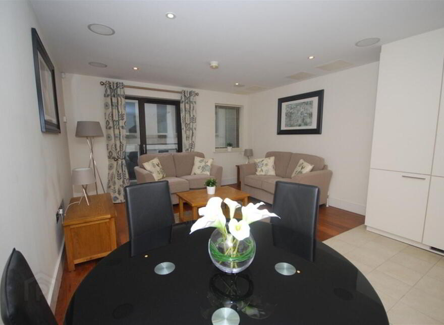 57 Custom House Residence, Belfast, BT1 3EY