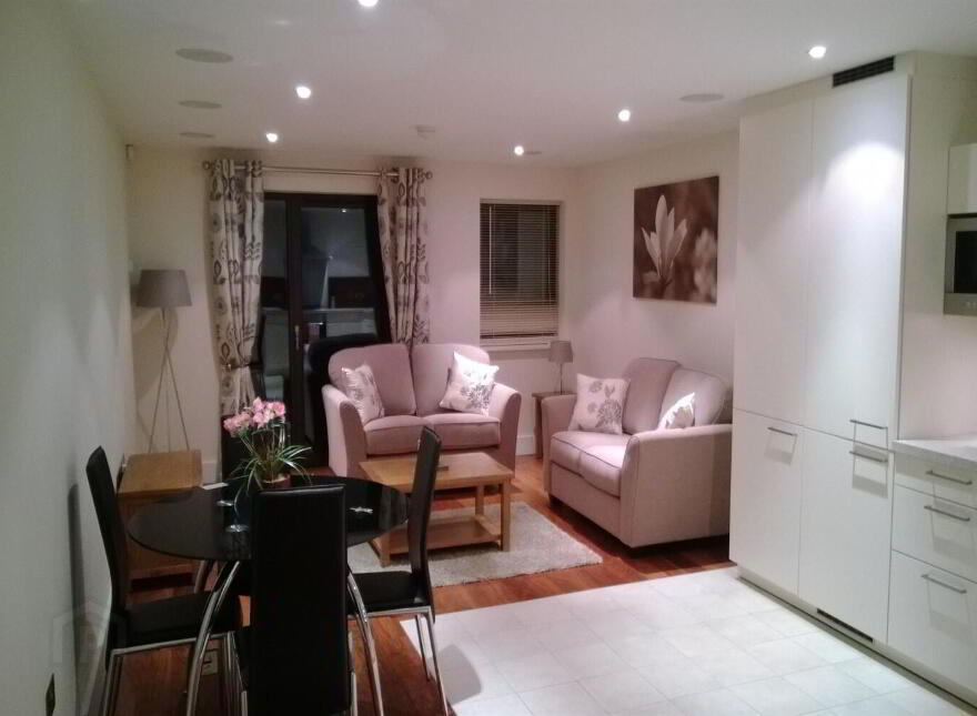 57 Custom House Residence, Belfast, BT1 3EY