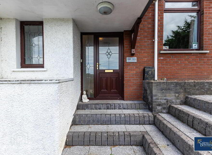 6 Hampton Court, Dromore, BT25 1SB